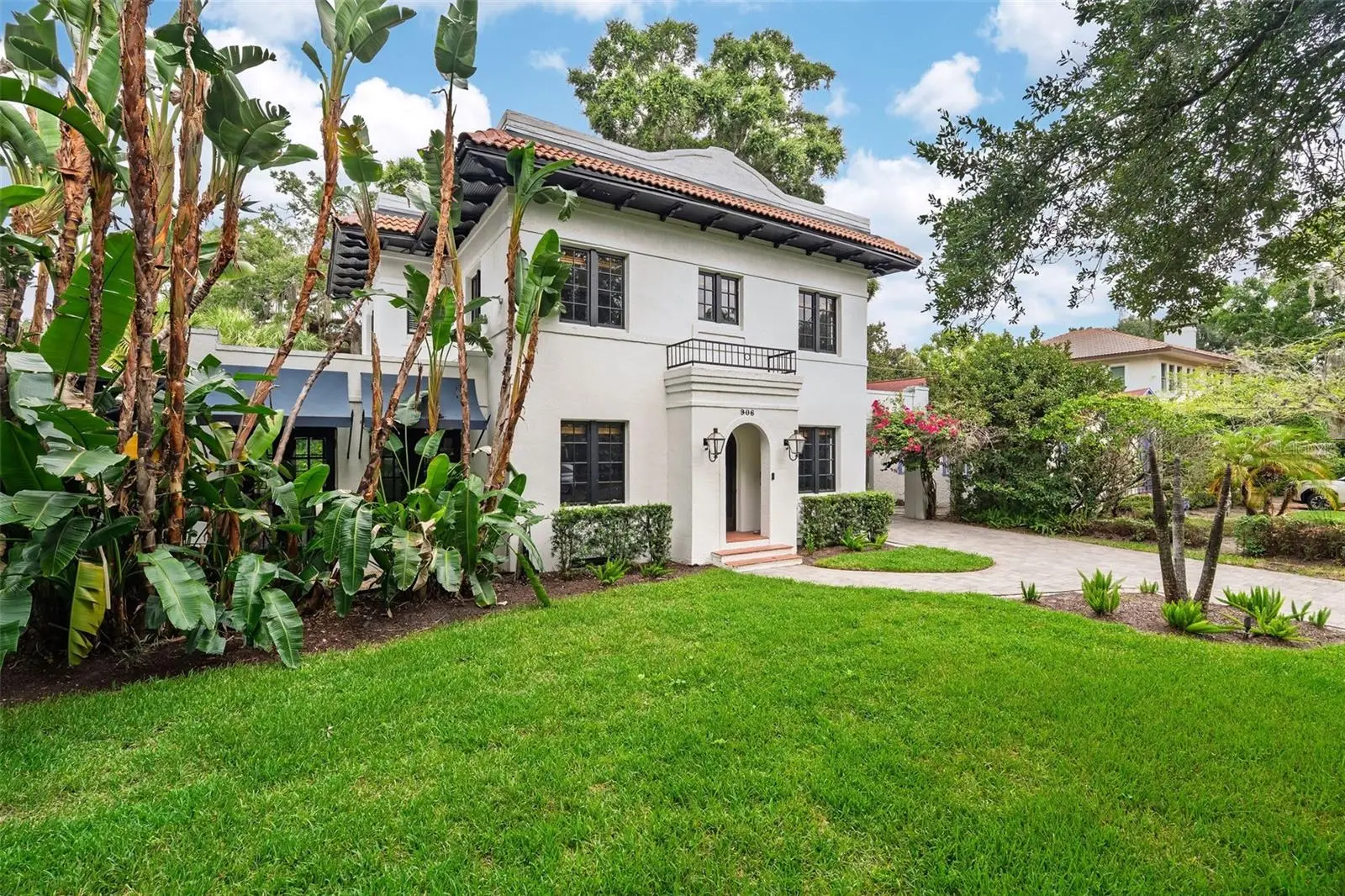 906 Alhambra Court, FL