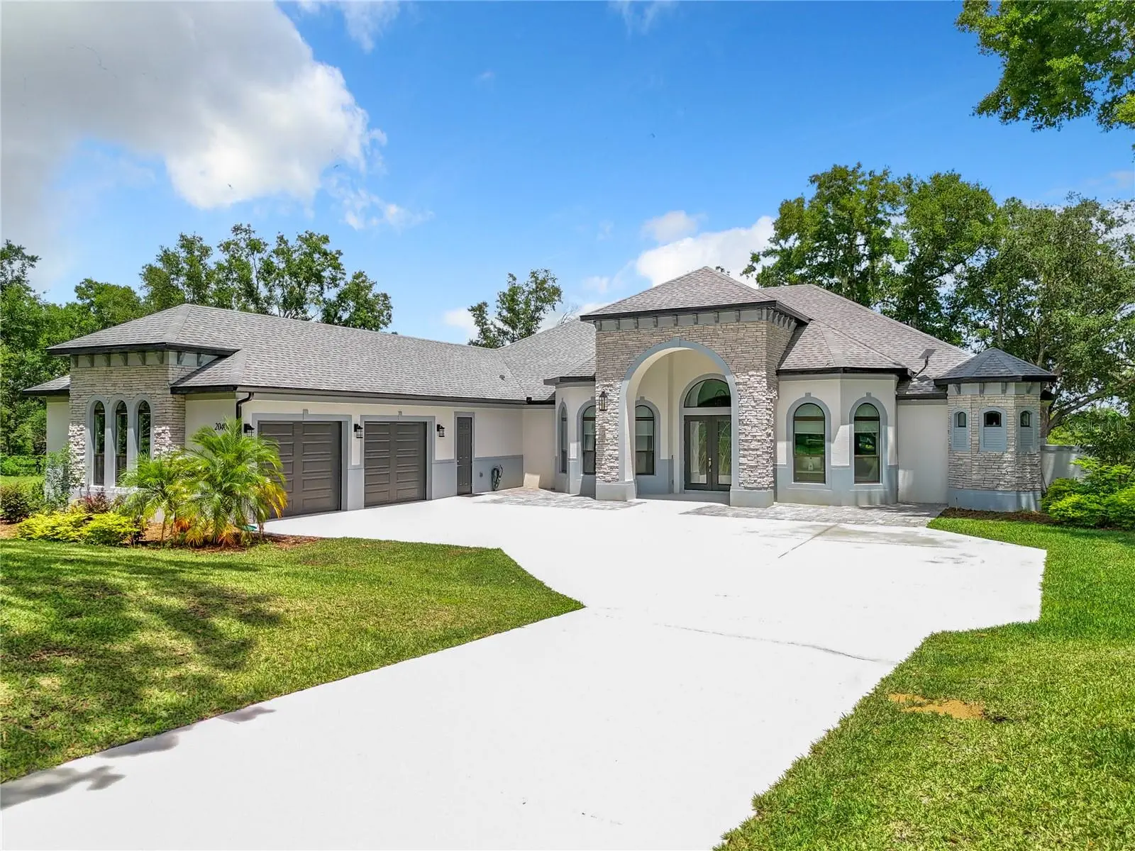 20404 Wolf Springs Court, FL