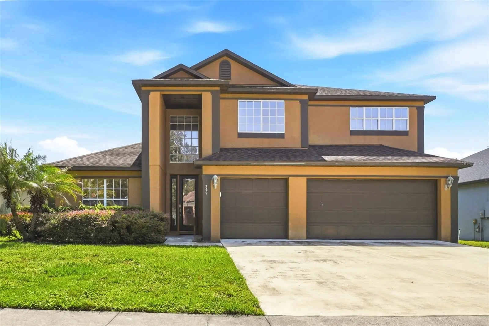 229 Whitesand Court, FL