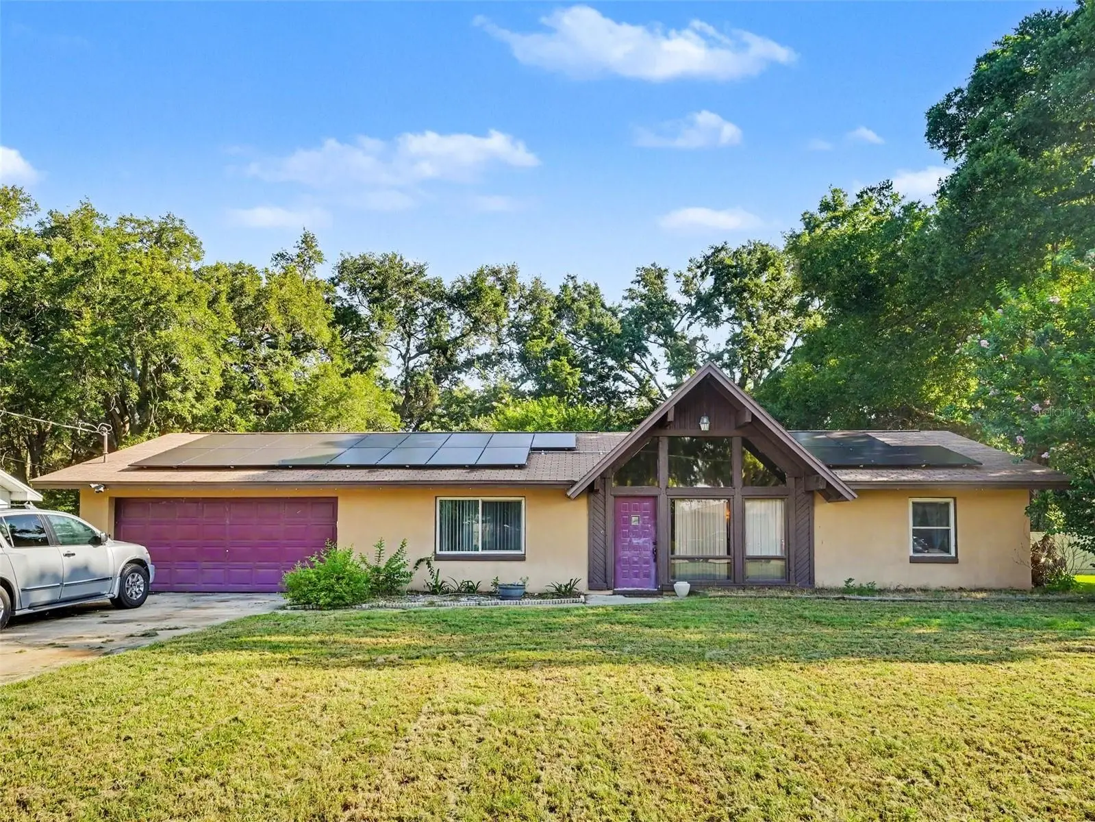 128 Pointe Drive, FL