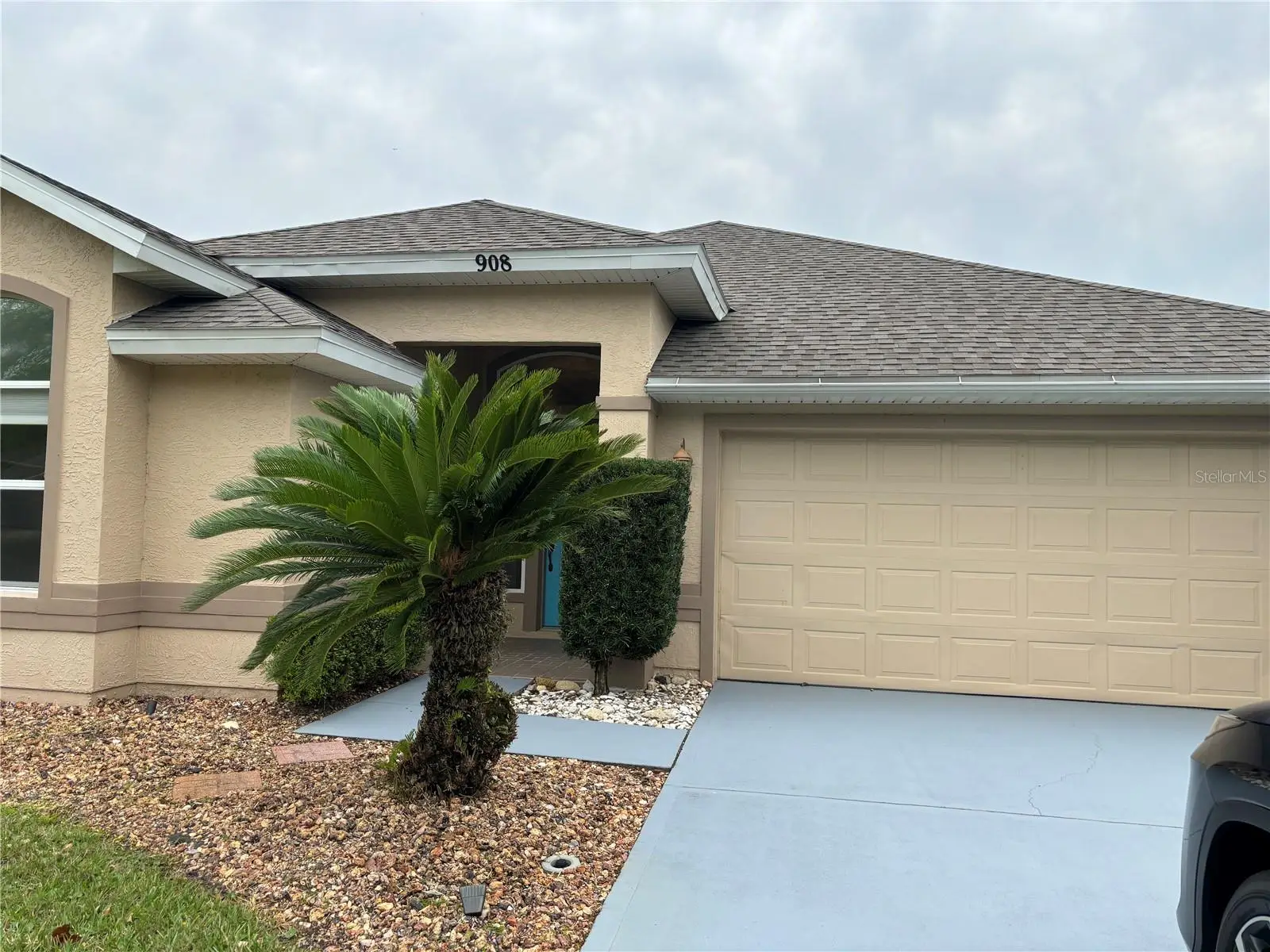 908 Woodstream Lane, FL
