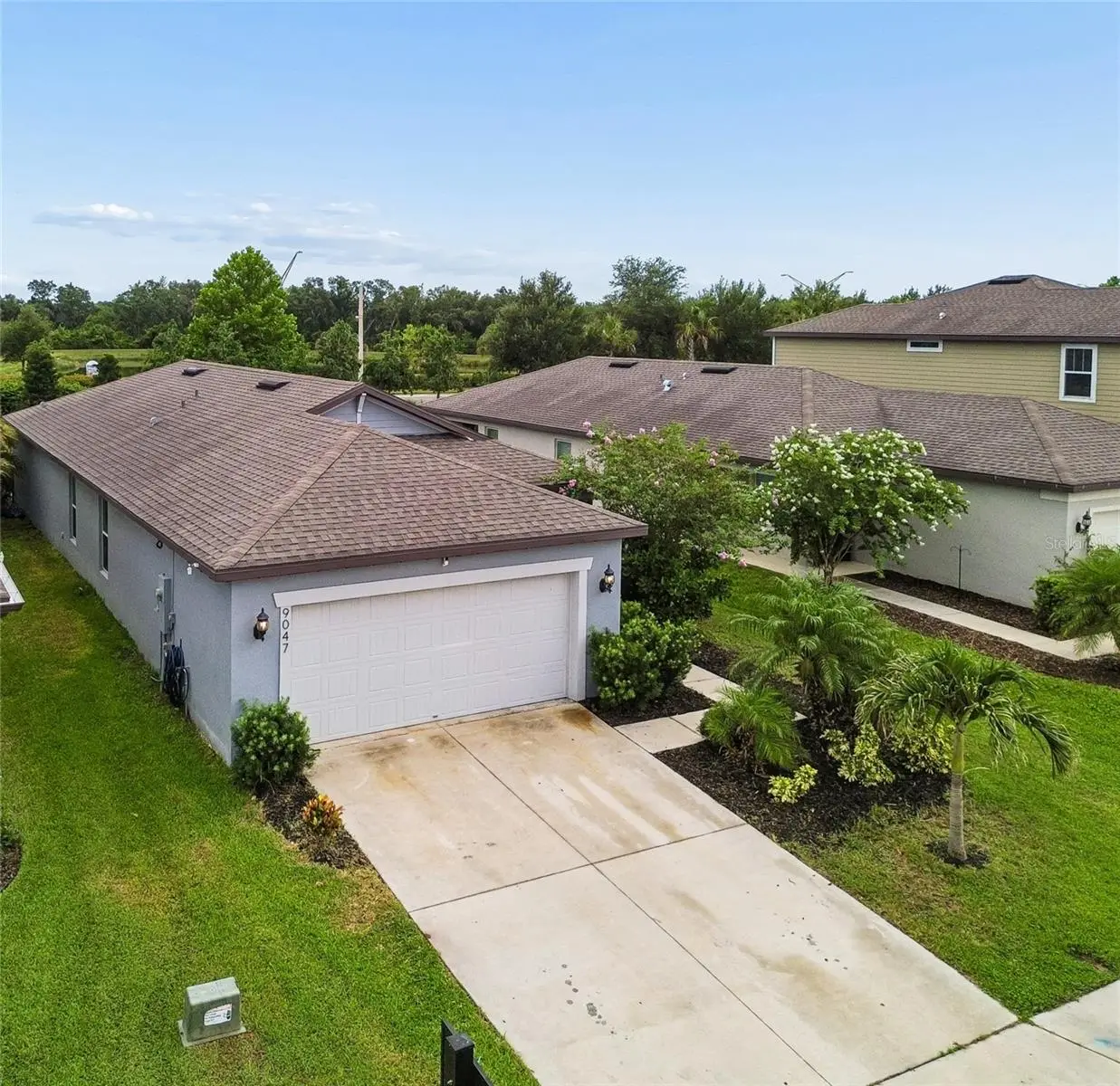 9047 Royal River Circle, FL