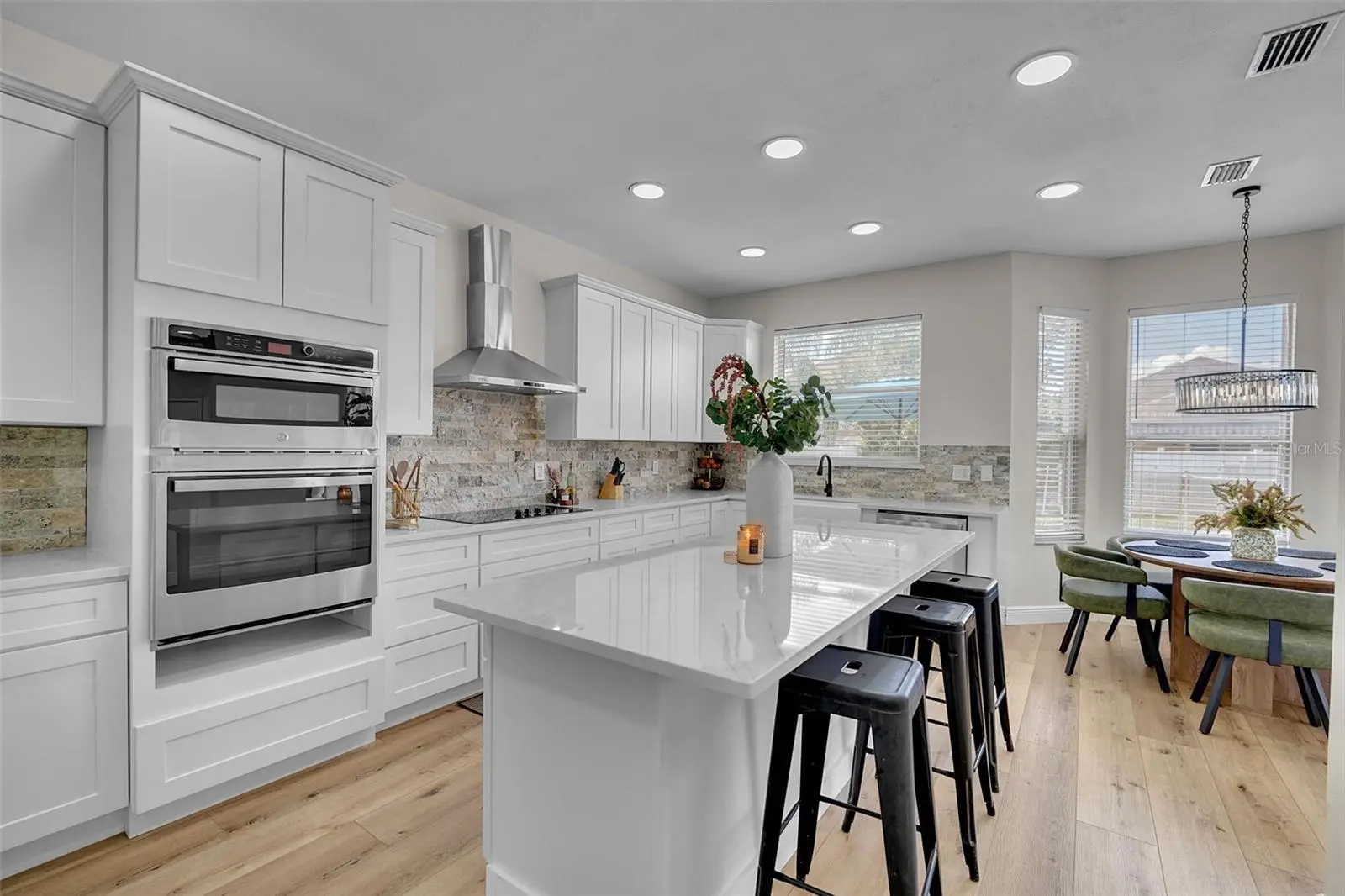 1250 Loretto Circle, FL