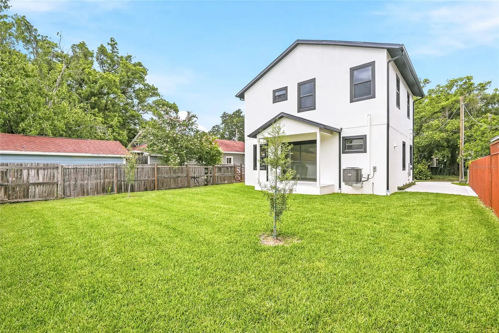 7106 10th Street, FL