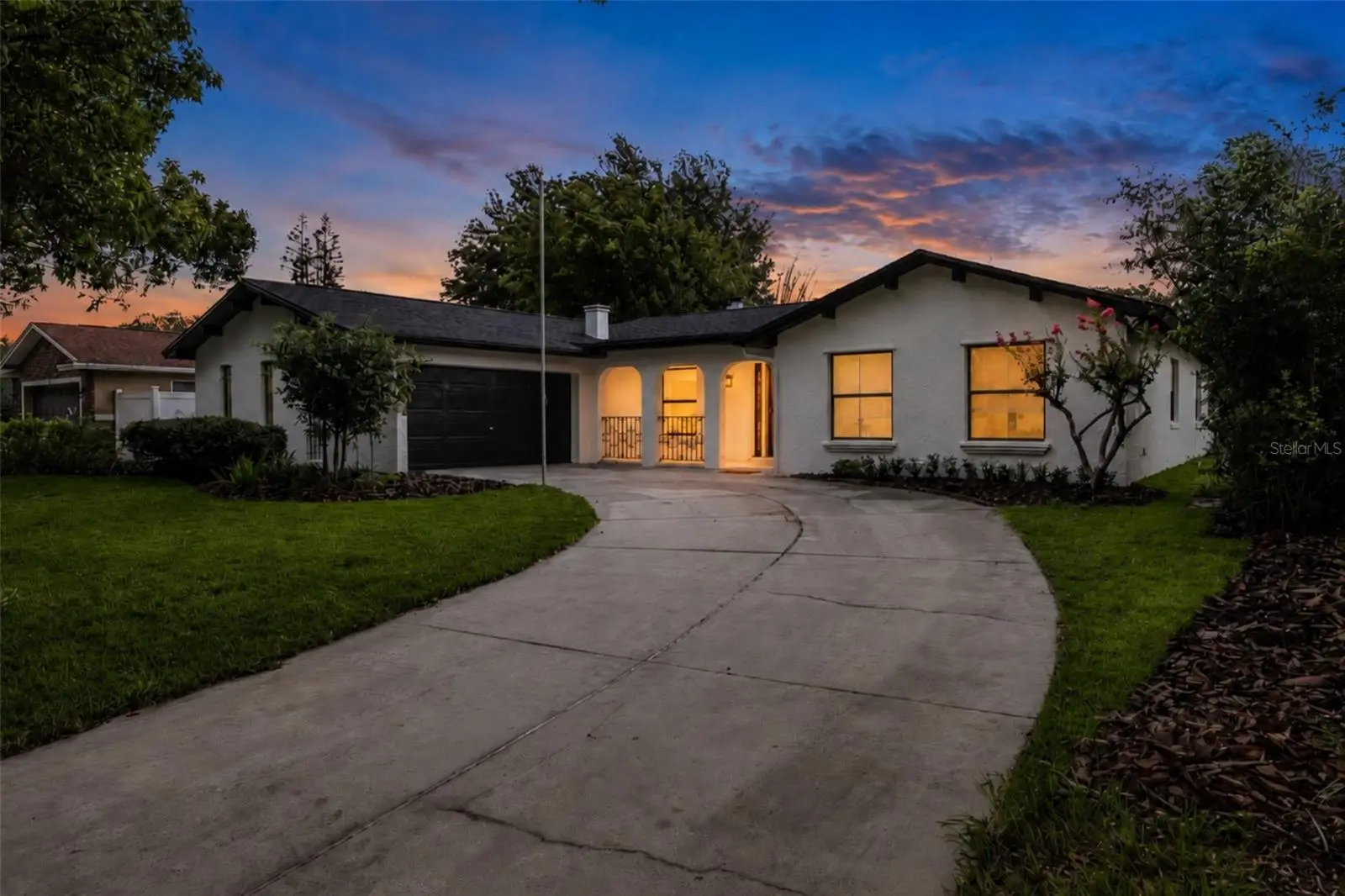 724 Monmouth Way, FL