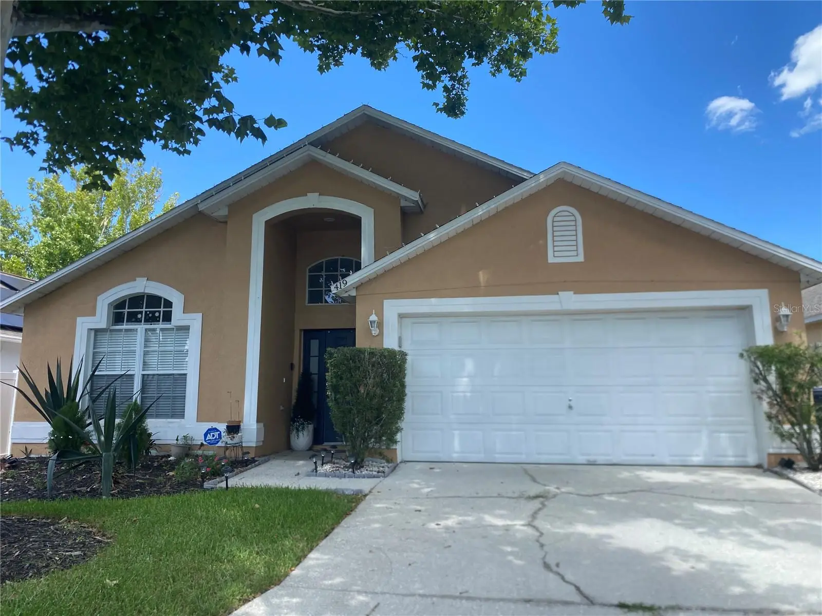 419 Buckingham Circle, FL