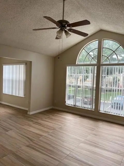 662 Youngstown Parkway, FL