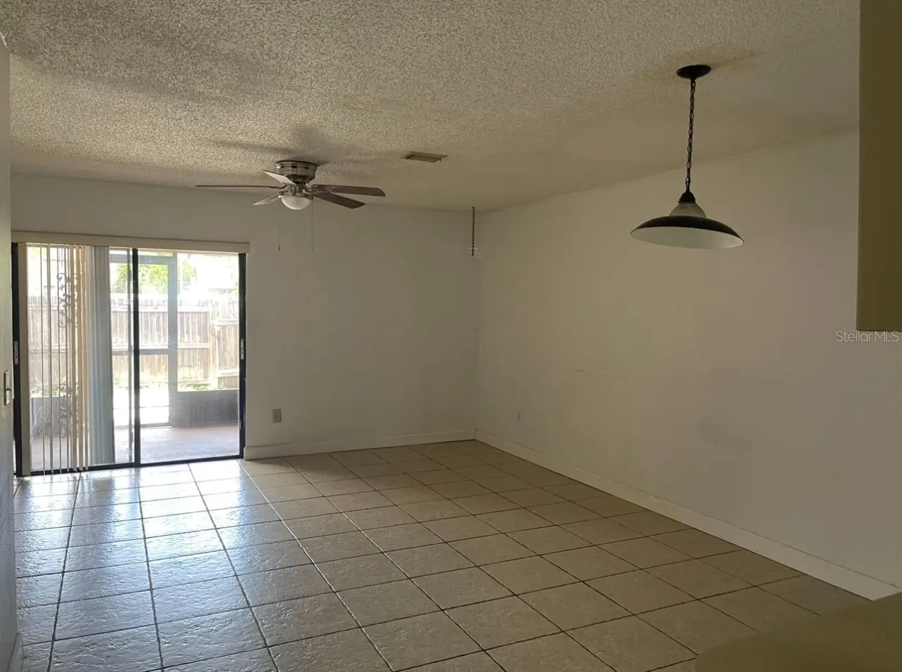 4013 Cedarlimb Court, FL
