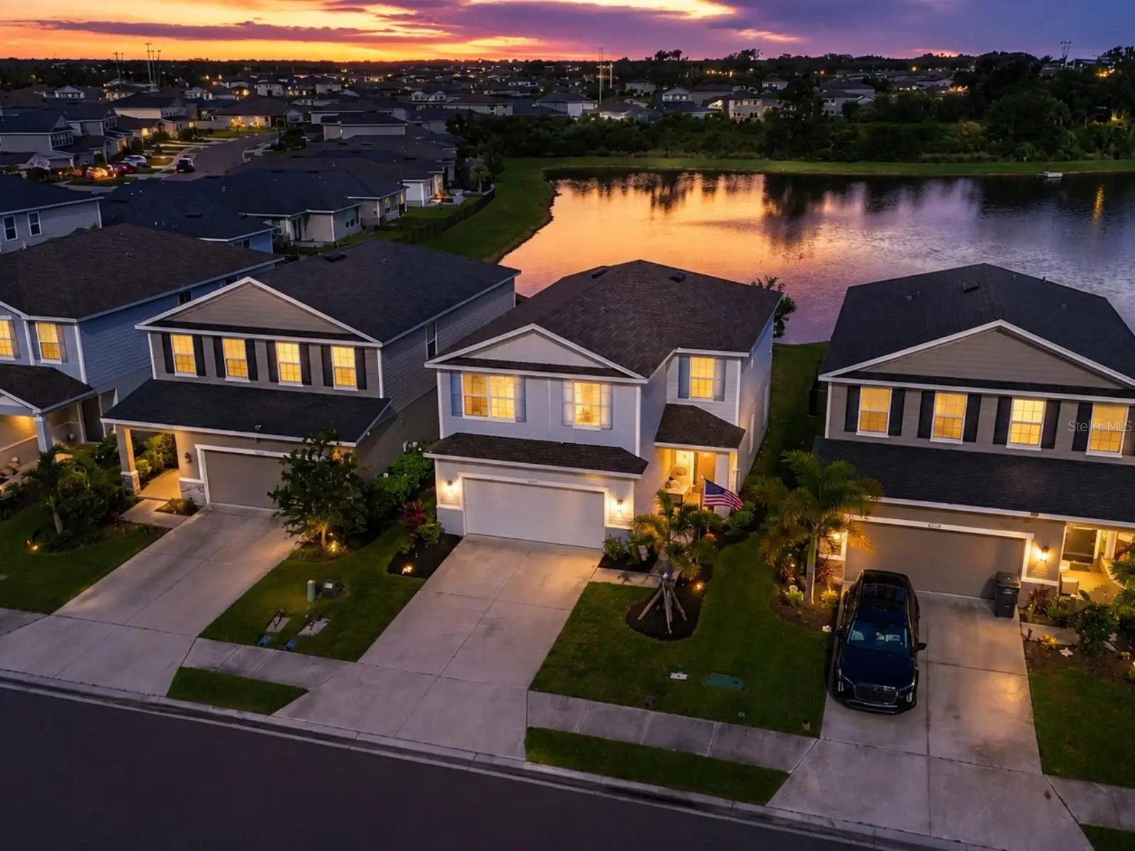 8715 Sunshower Place, FL