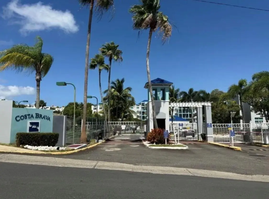 Colonia Santa Maria Costa Brava Condominium, PR