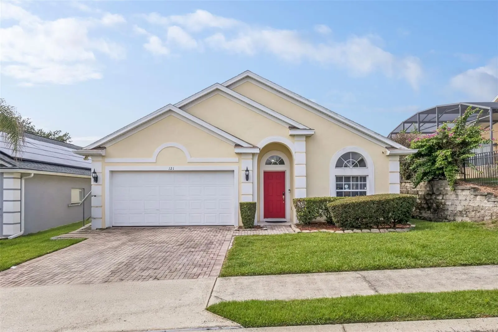 121 Vine Drive, FL