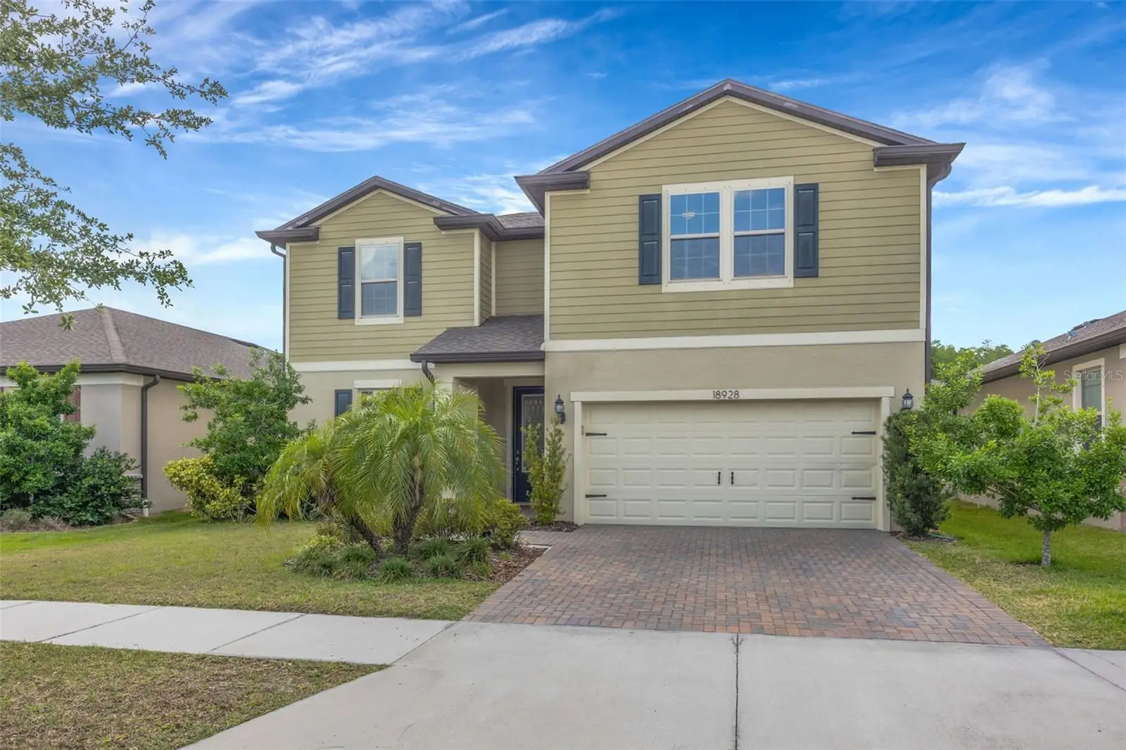 18928 Willowmore Cedar Drive, FL