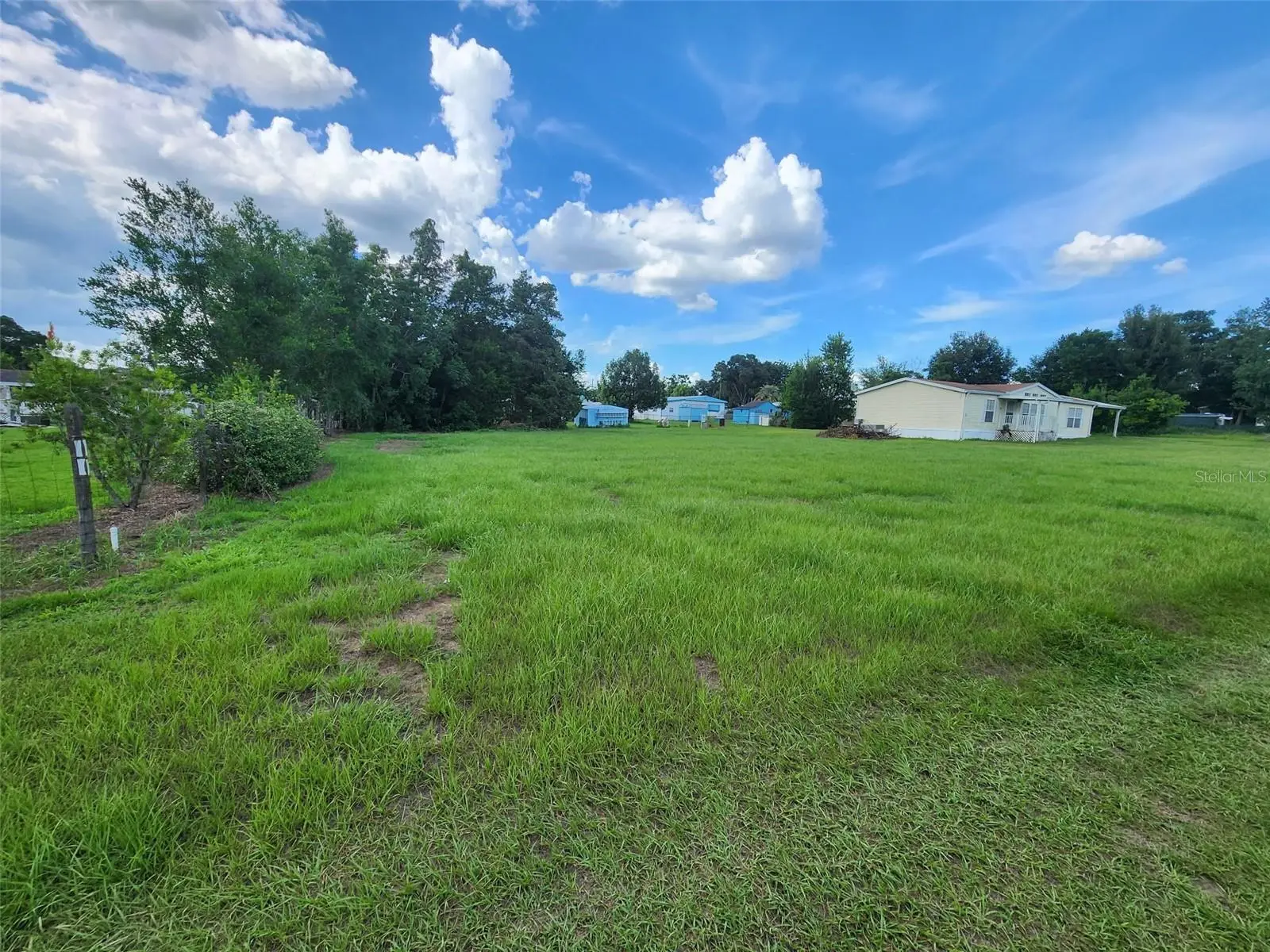 4237 E Nebraska Ln, FL