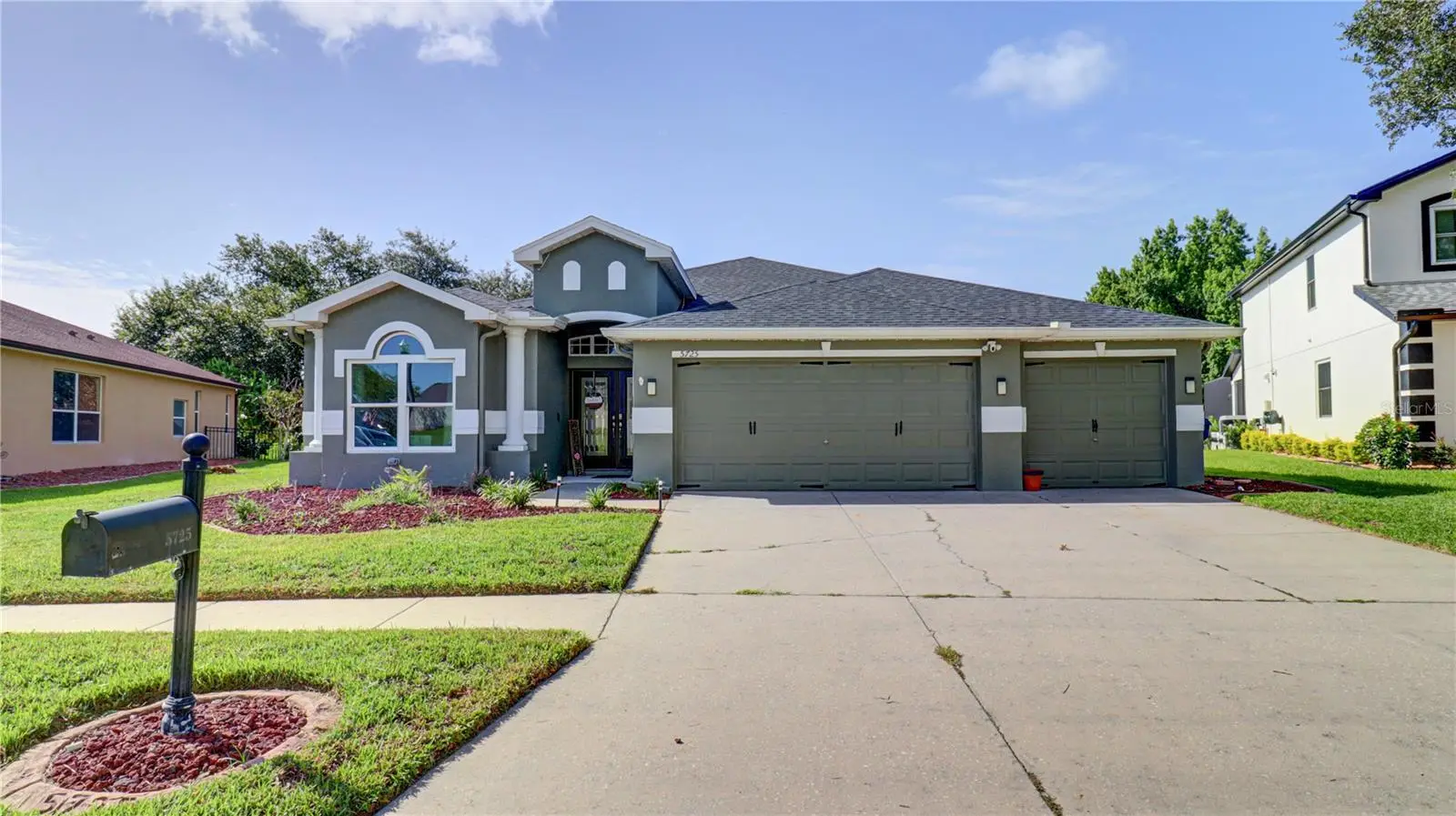 5725 Justicia Loop, FL