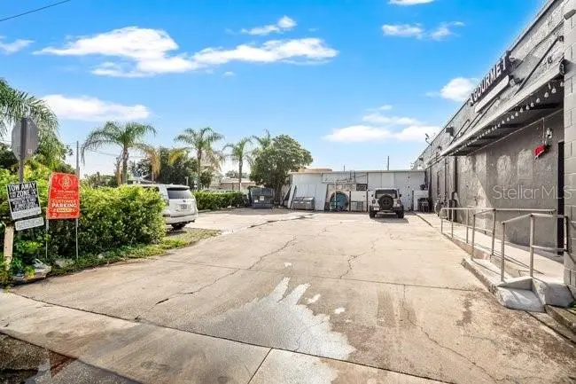 1101 Colonial Drive, FL