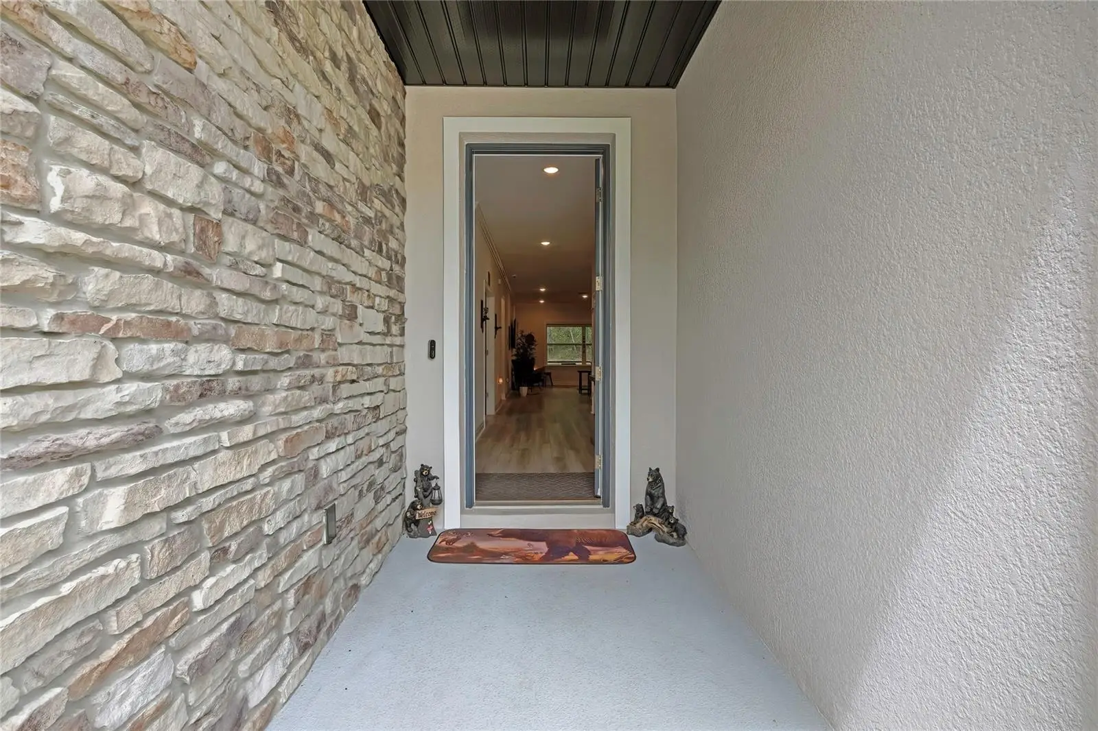 32 Carnation Court, FL