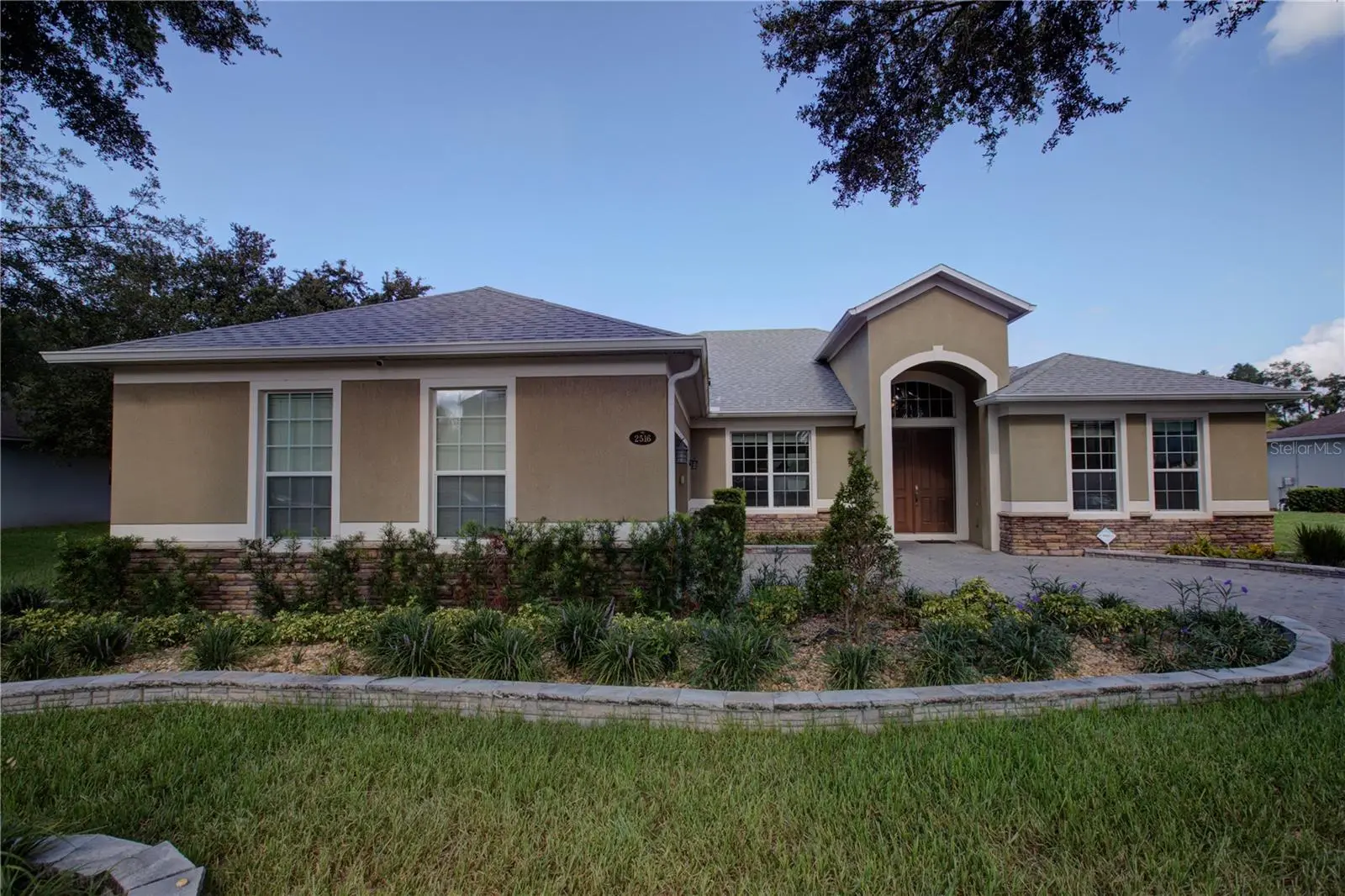 2516 Woodside Ridge Drive, FL