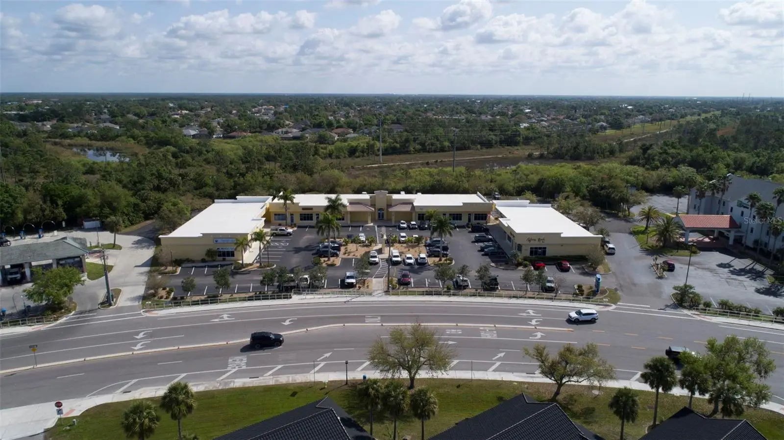 24420 Sandhill Boulevard, FL