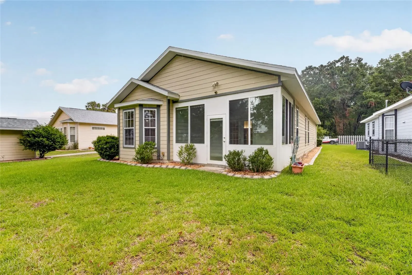 2216 40th Terrace, FL