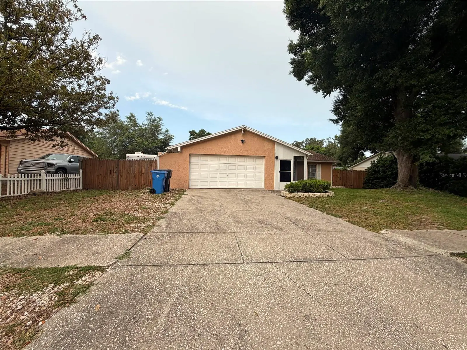 2206 Pavilion Place, FL