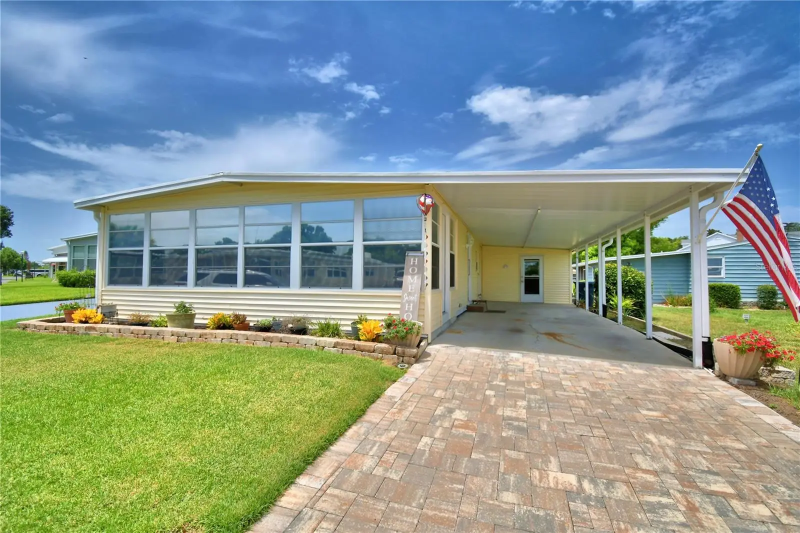 151 Holiday Lane, FL
