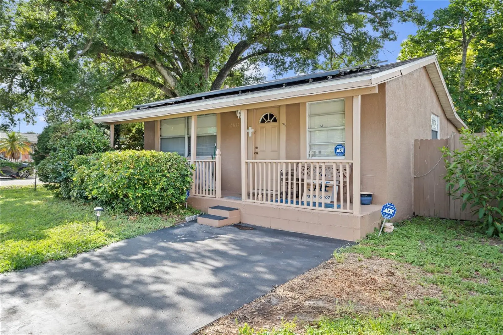2615 Comanche Avenue, FL