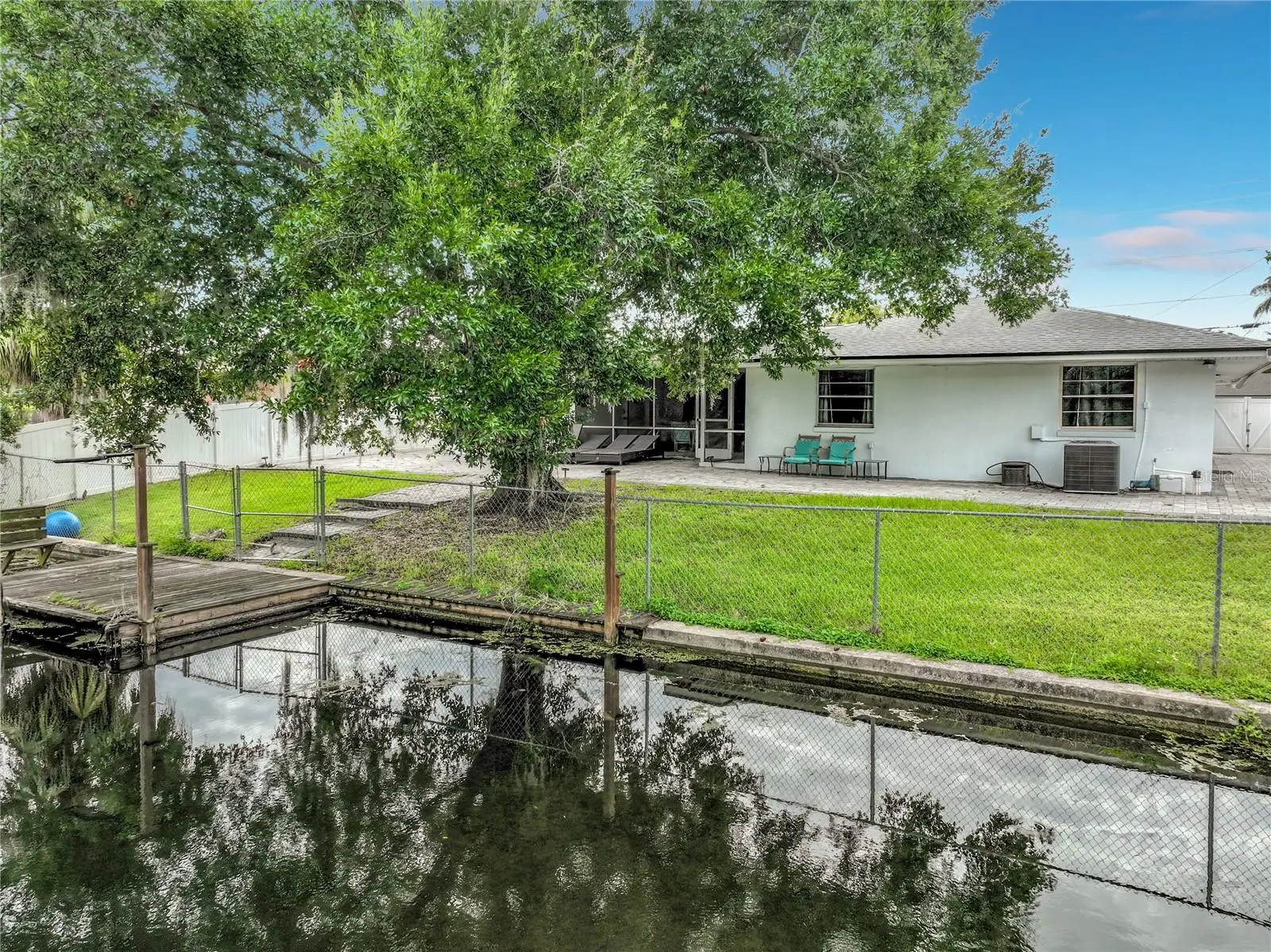 2425 Lauderdale Court, FL