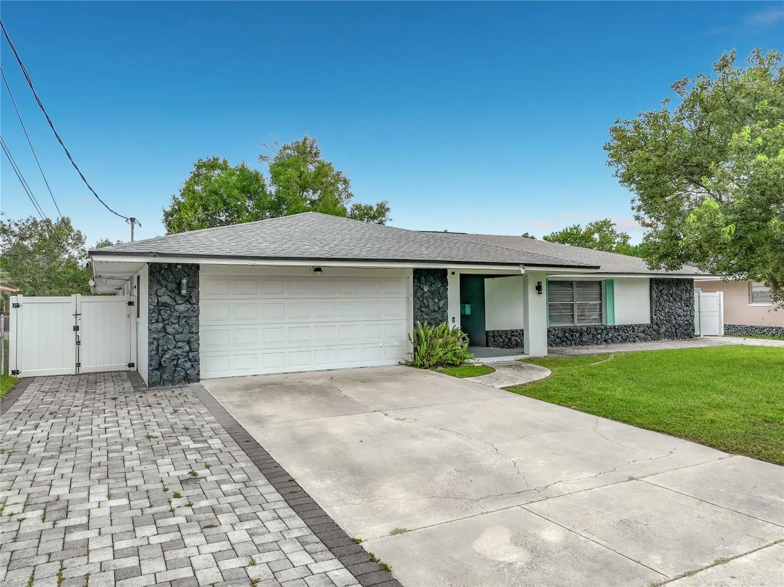 2425 Lauderdale Court, FL