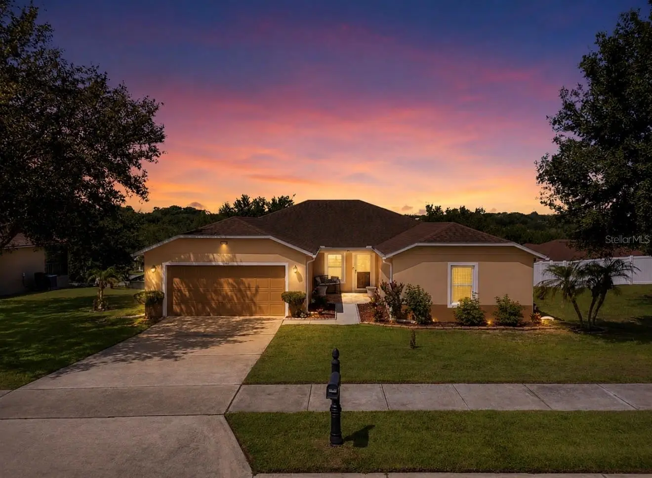 2388 Yellow Grass Court, FL