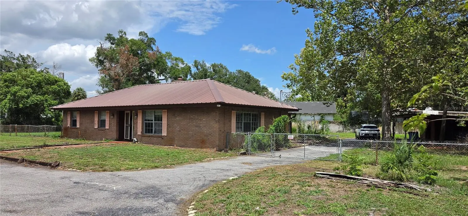 10901 Mcmullen Loop, FL