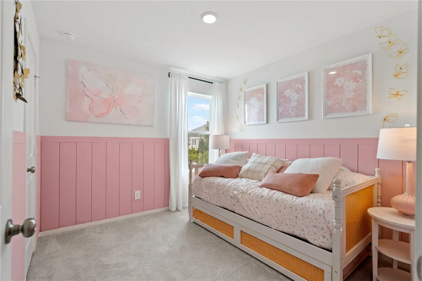2670 Lasso Loop, FL