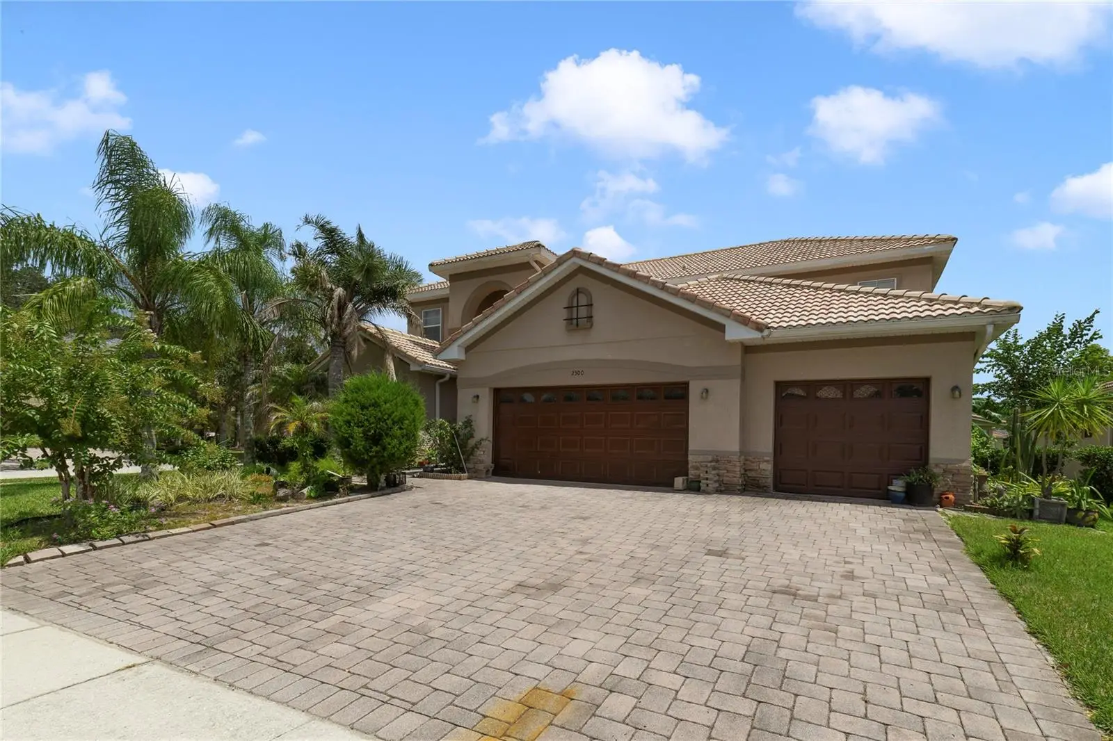 2300 Eagle Talon Court, FL