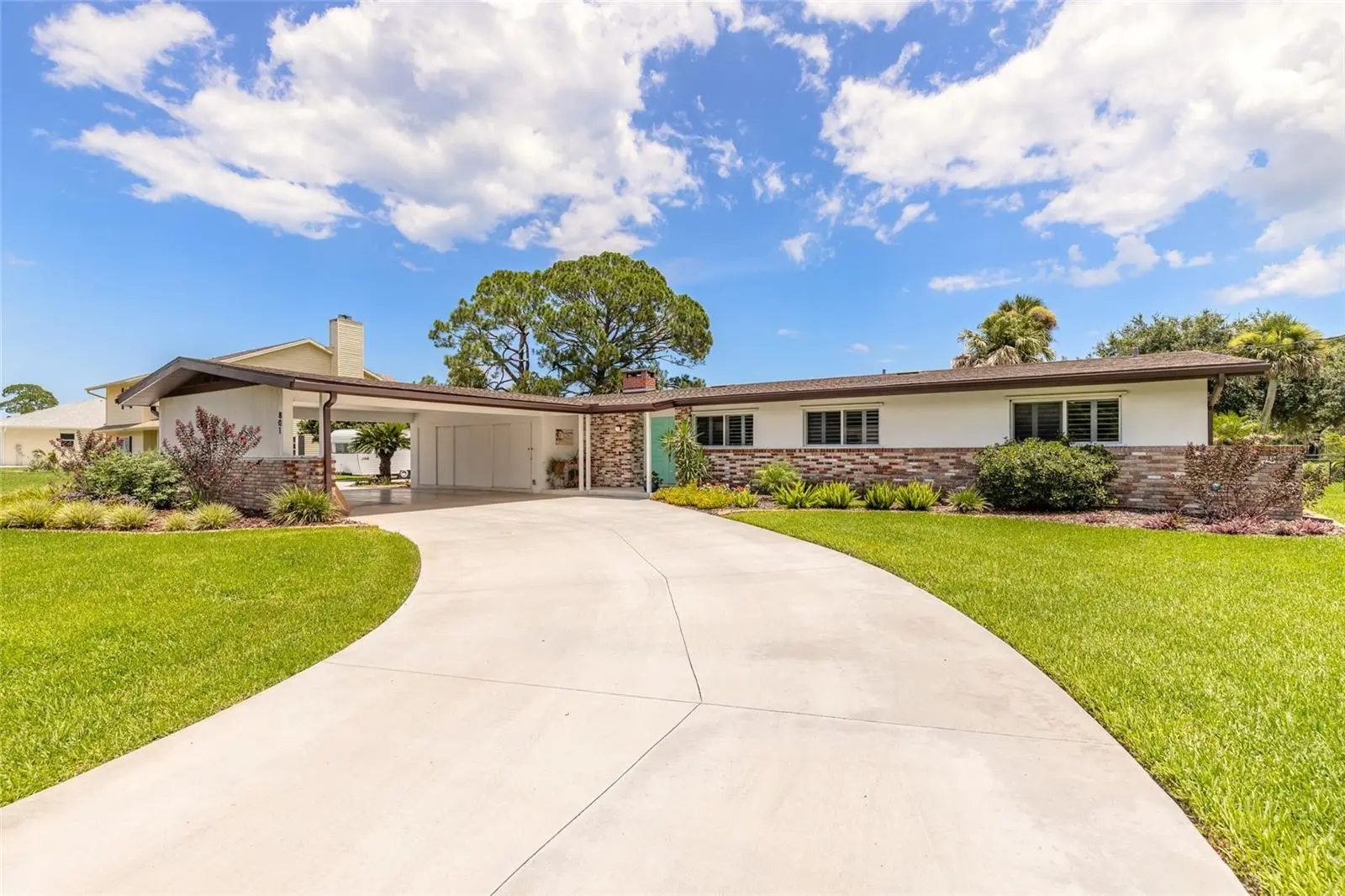 801 Fairway Drive, FL