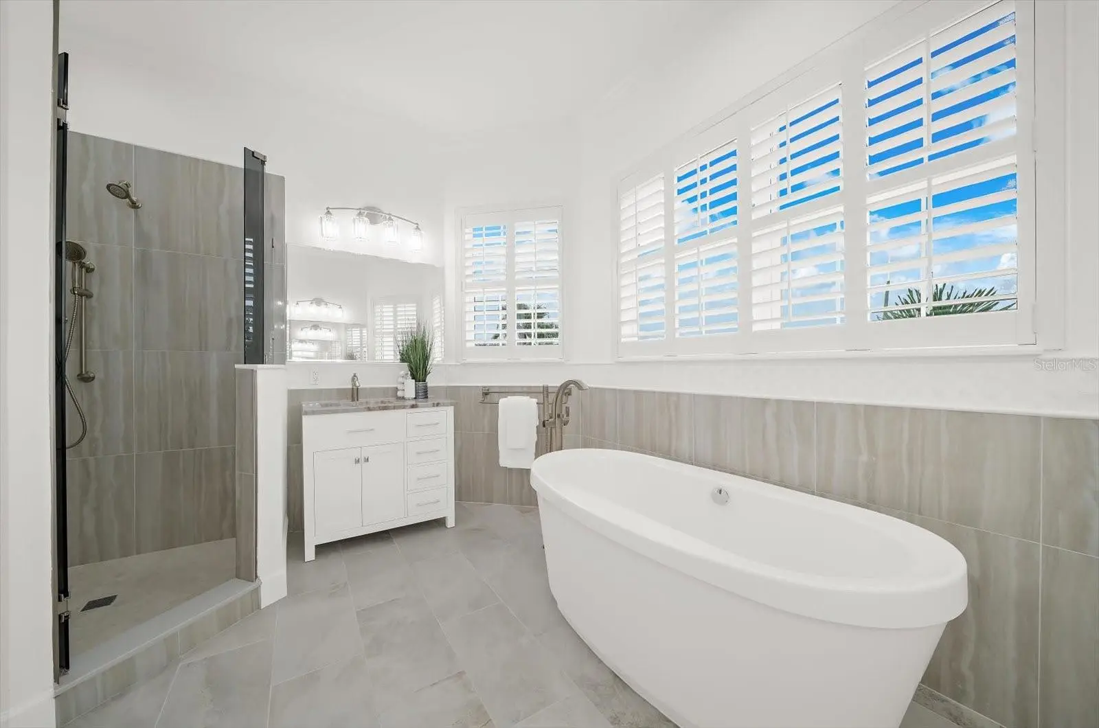 1700 Oyster Point Way, FL