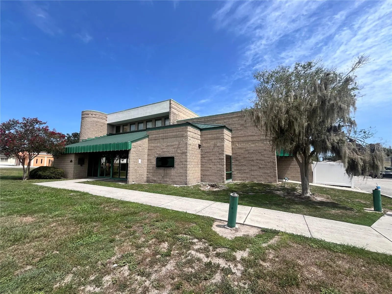 450 Main Street, FL