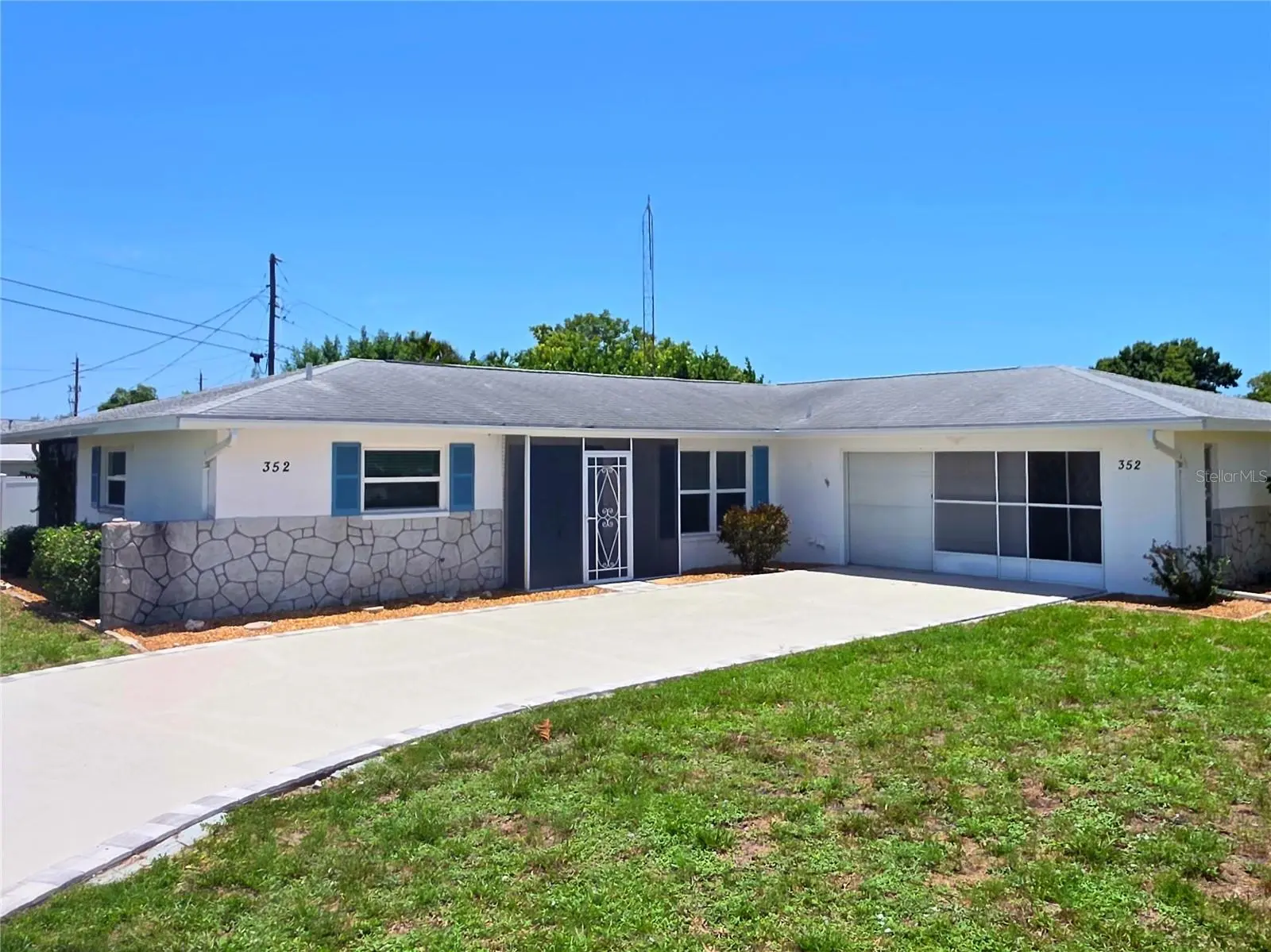 352 Pine Tree Road, FL