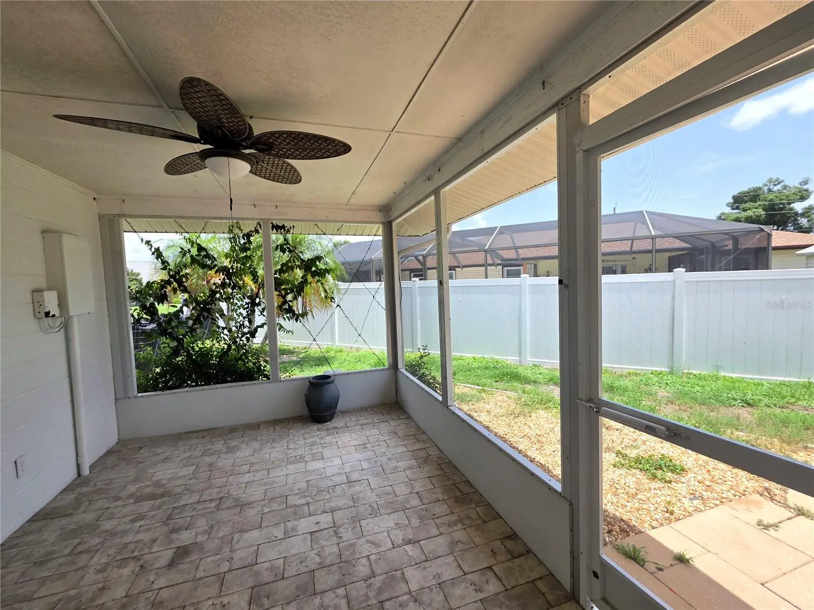 352 Pine Tree Road, FL