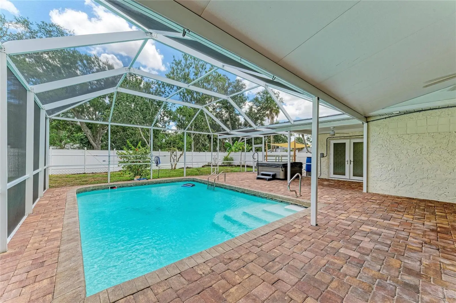 1712 4th Street, FL