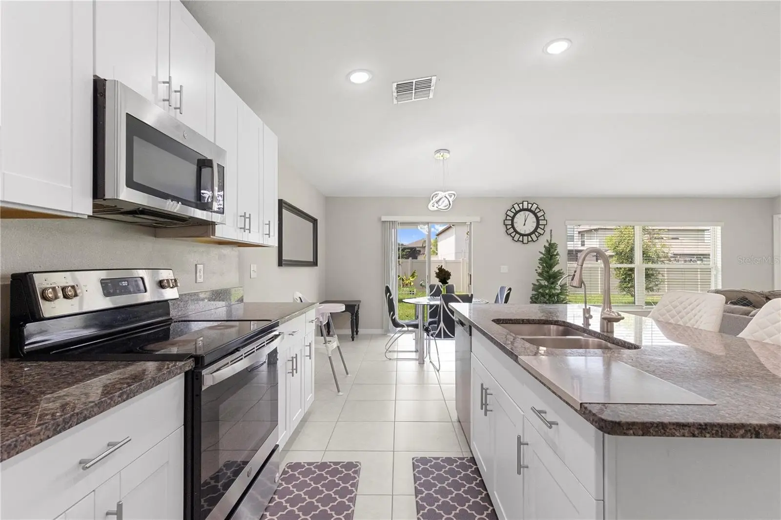 31664 Sun Kettle Loop, FL