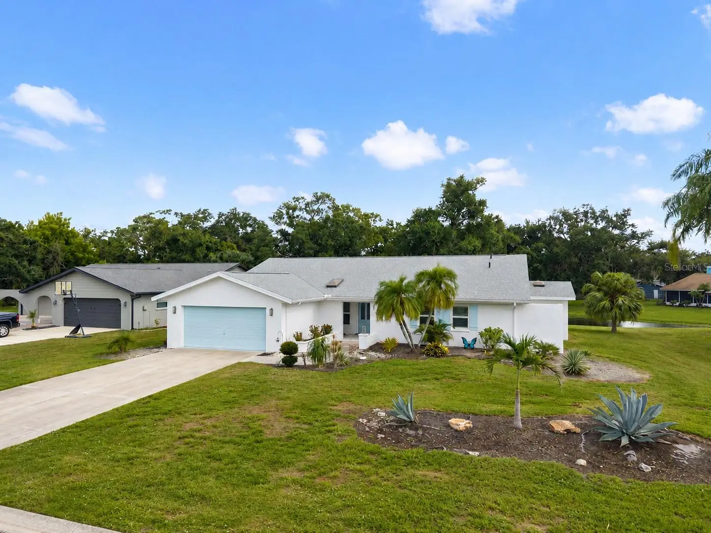 5438 Dominica Circle, FL