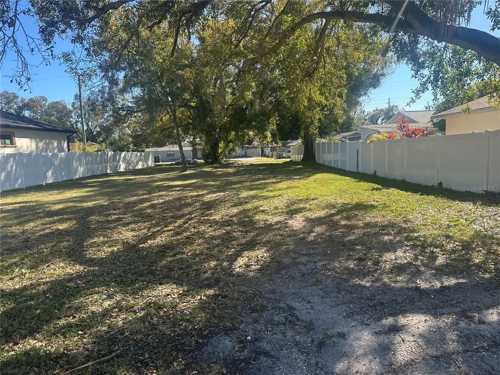 2710 Lake Avenue, FL