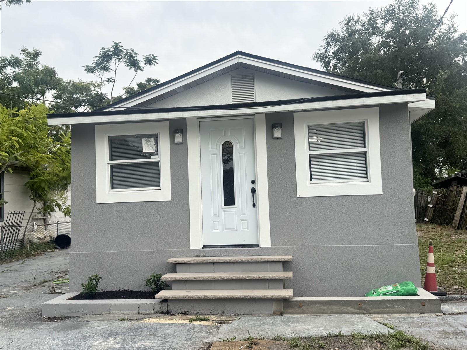 425 Observatory Drive, FL