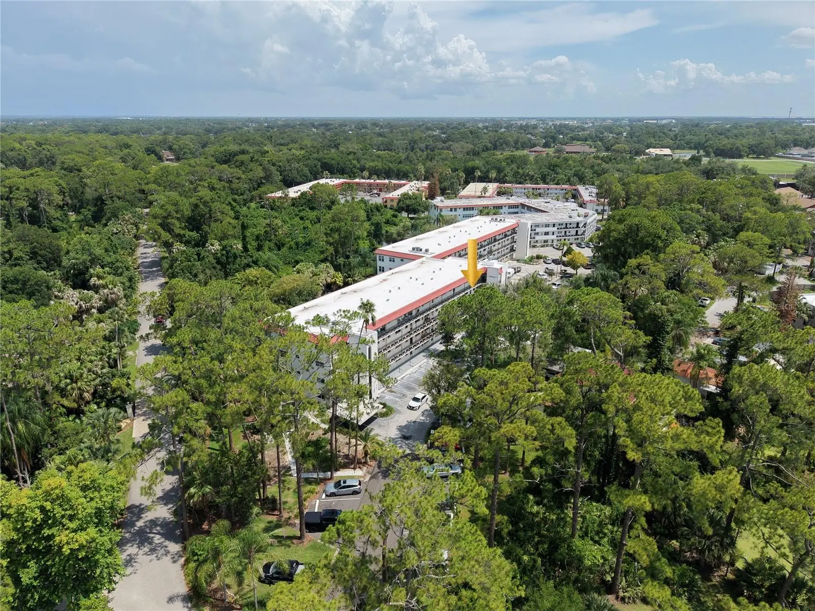 200 El Camino Drive, FL