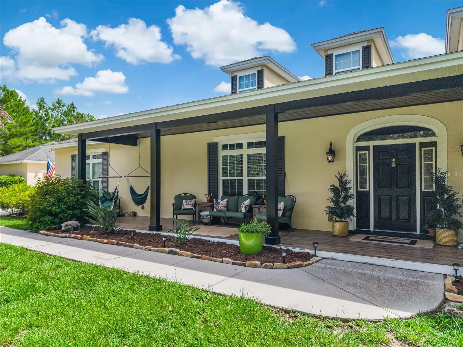 450 Valley Stream Drive, FL
