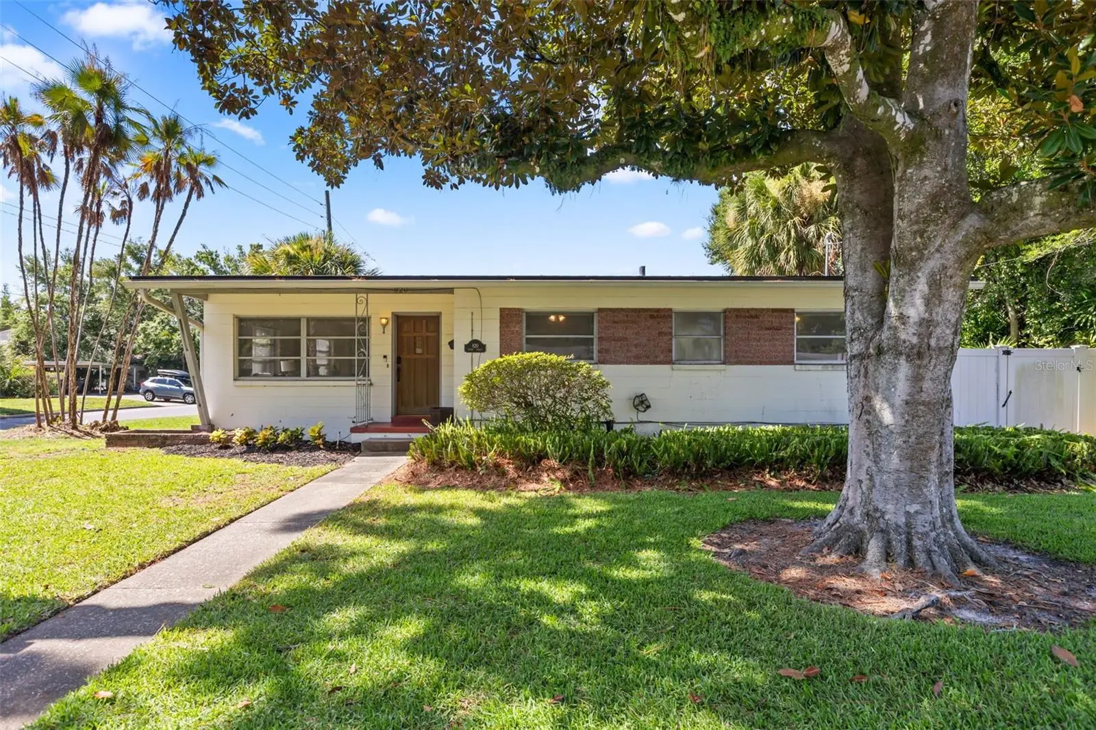 820 Rugby Street, FL