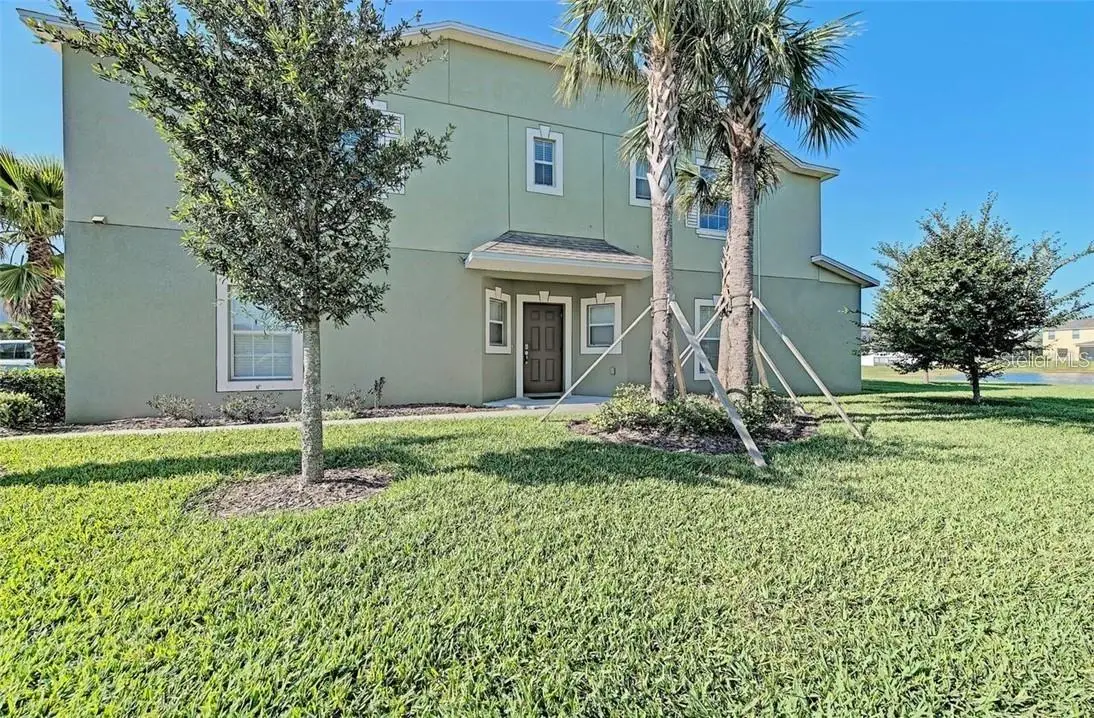 1432 Harbour Blue Street, FL