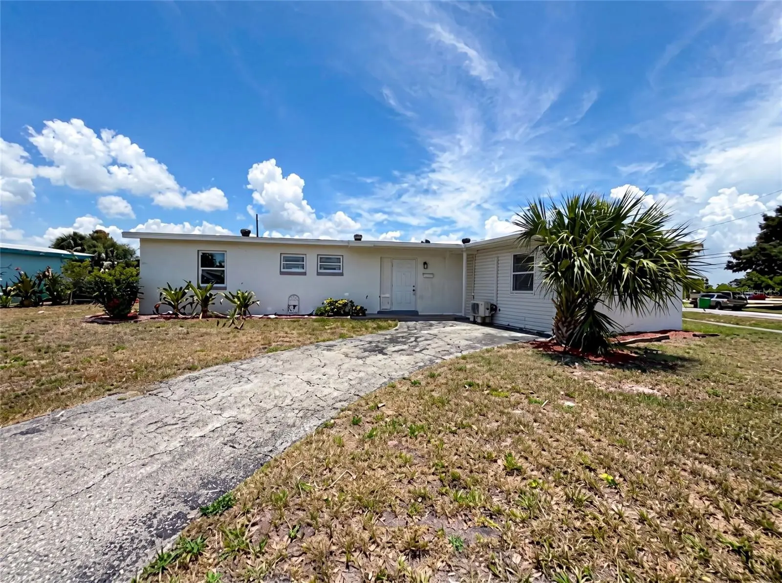 21530 Glendale Avenue, FL