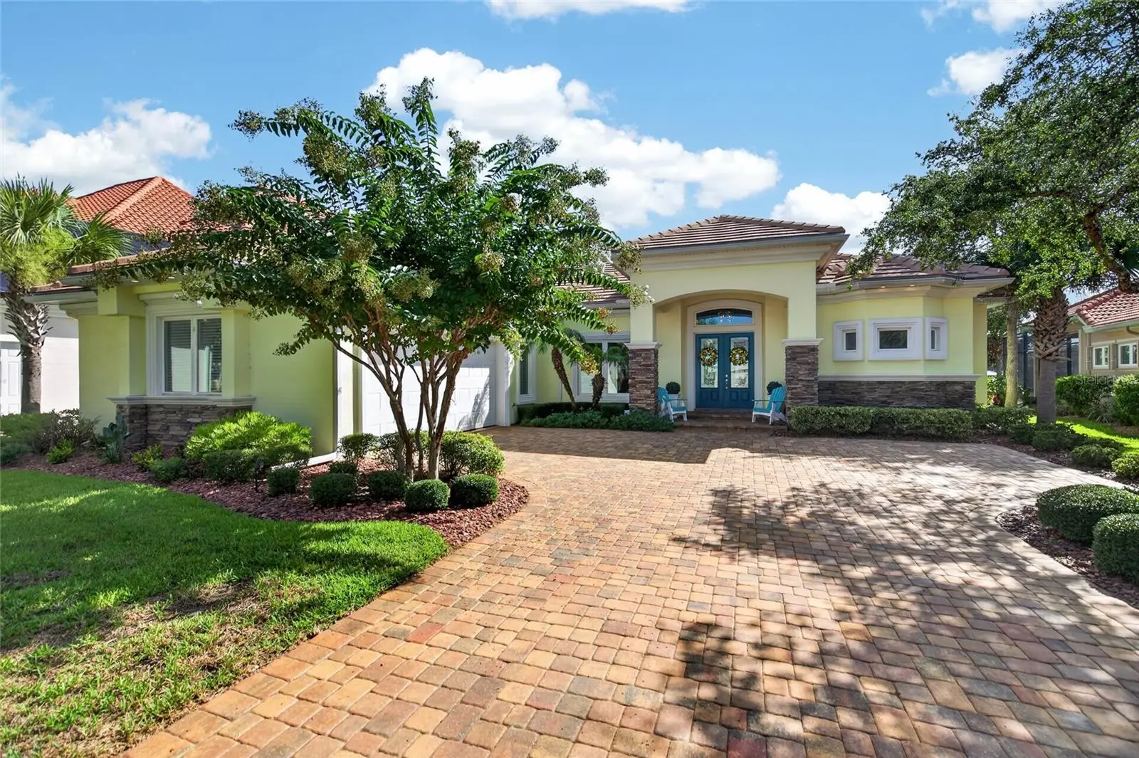 28 Waterview Drive, FL