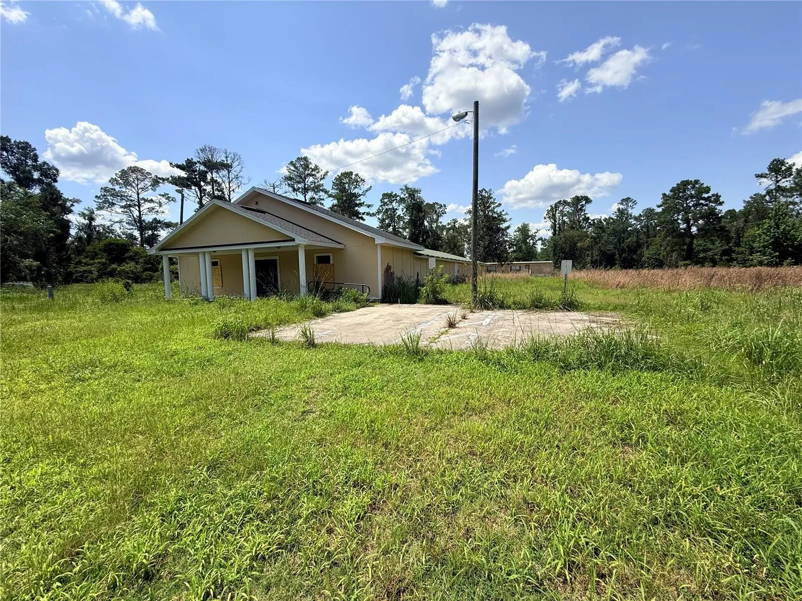 11246 County Road 6, FL