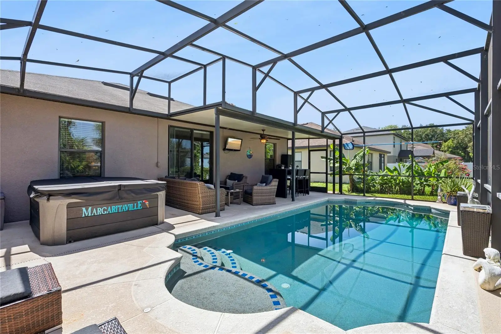 2440 Vineyard Circle, FL